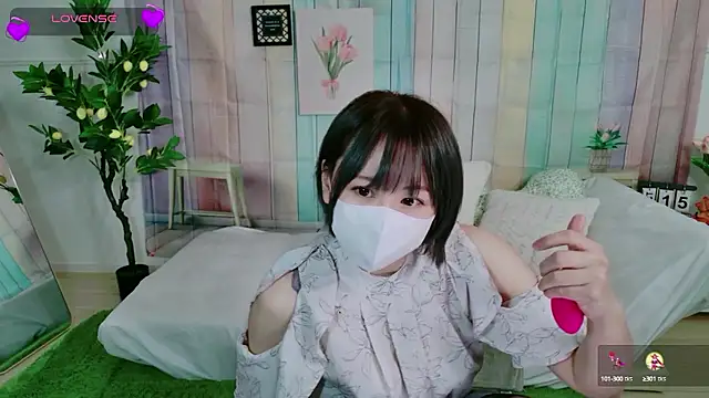 Snapshot of SERA-xx- chatting on October 15, 2025, 1:04 am SERA-xx- online show from October 15, 2025, 1:04 am