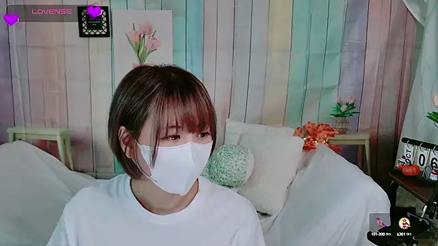 Snapshot of SERA-xx- chatting on October 7, 2025, 12:44 am SERA-xx- online show from October 7, 2025, 12:44 am