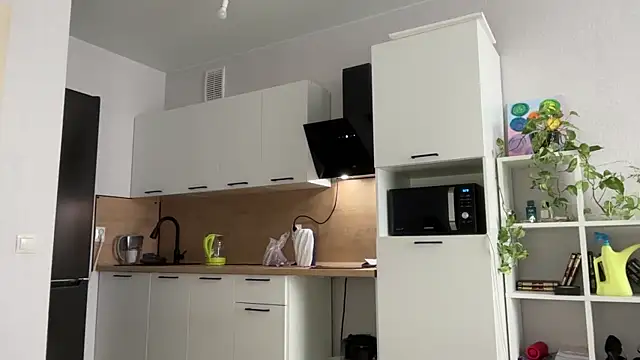 Snapshot of Victoria1Love chatting on January 8, 2026, 9:37 am Victoria1Love online show from January 8, 2026, 9:37 am