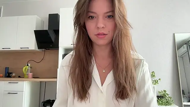 Snapshot of Victoria1Love chatting on September 26, 2025, 8:32 am Victoria1Love online show from September 26, 2025, 8:32 am