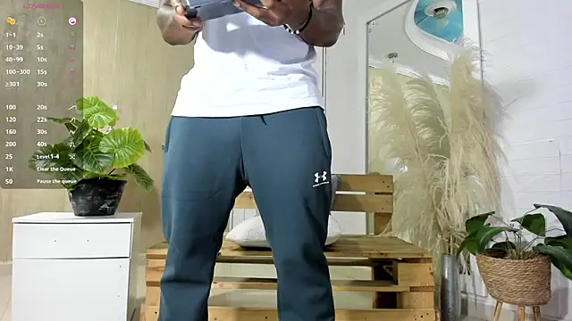 RicoBrown777  online show from April 8, 2026, 3:52 am