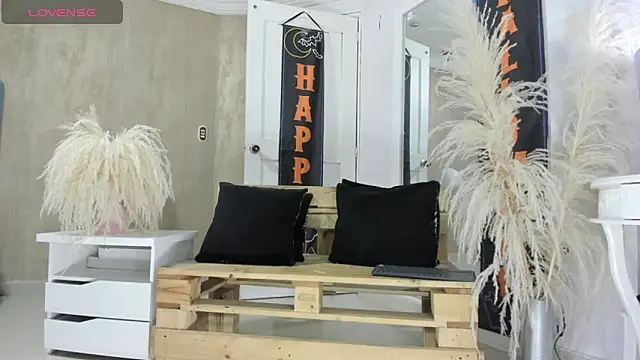 RicoBrown777  online show from October 21, 2025, 4:23 am