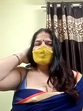 Snapshot of IndianAngle chatting on December 14, 2025, 5:29 pm IndianAngle online show from December 14, 2025, 5:29 pm