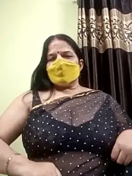 Snapshot of IndianAngle chatting on December 17, 2025, 5:40 pm IndianAngle online show from December 17, 2025, 5:40 pm