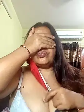 Snapshot of IndianAngle chatting on February 23, 2025, 1:42 pm IndianAngle online show from February 23, 2025, 1:42 pm