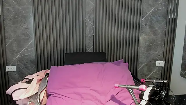 Snapshot of SaraiEvans chatting on February 3, 2026, 3:26 am SaraiEvans online show from February 3, 2026, 3:26 am