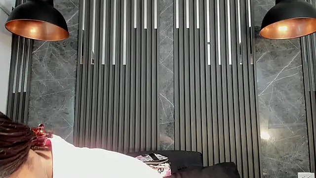 SaraiEvans online show from November 7, 2025, 3:22 am