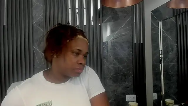 Snapshot of SaraiEvans chatting on March 5, 2025, 3:18 am SaraiEvans online show from March 5, 2025, 3:18 am
