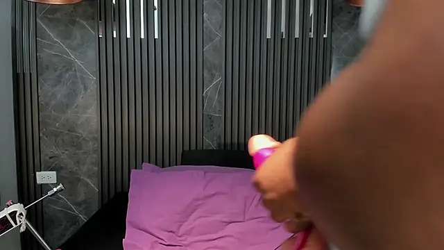 Snapshot of SaraiEvans chatting on January 10, 2026, 3:24 am SaraiEvans online show from January 10, 2026, 3:24 am