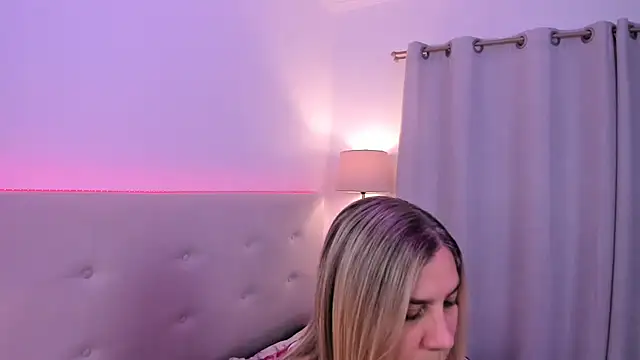 Snapshot of MissMaria chatting on February 21, 2026, 4:36 am MissMaria online show from February 21, 2026, 4:36 am