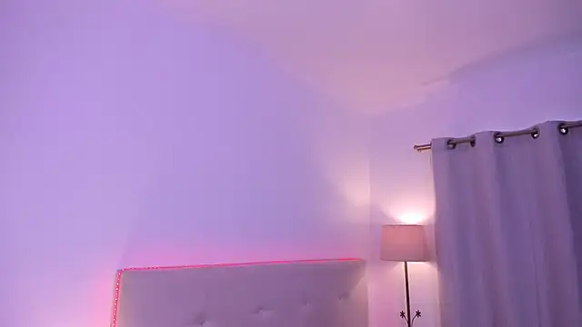 Snapshot of MissMaria chatting on March 4, 2026, 12:02 pm MissMaria online show from March 4, 2026, 12:02 pm