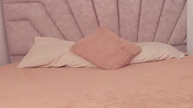 SavannahWildee online show from February 23, 2026, 1:12 pm