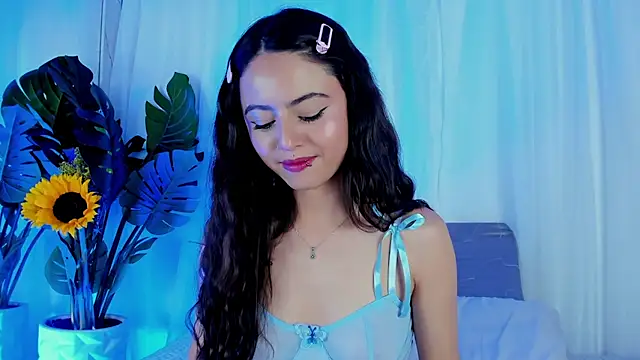 Snapshot of EmilyWithe chatting on November 8, 2025, 8:56 pm EmilyWithe online show from November 8, 2025, 8:56 pm