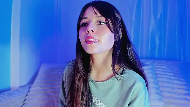 EmilyWithe online show from March 19, 2026, 11:27 pm