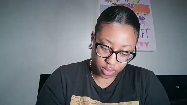 Snapshot of Nyxie_Chaos chatting on September 18, 2025, 1:25 pm Nyxie Chaos online show from September 18, 2025, 1:25 pm