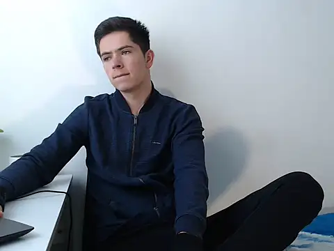 Snapshot of Eliantg chatting on December 16, 2025, 6:34 pm Eliantg online show from December 16, 2025, 6:34 pm