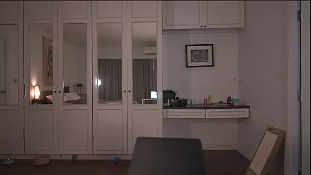 Snapshot of ValerieHill chatting on January 7, 2026, 2:27 am ValerieHill online show from January 7, 2026, 2:27 am