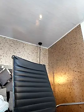 Michelle Brito1 online show from October 25, 2025, 10:21 pm