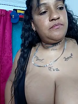 Michelle Brito1 online show from February 28, 2026, 2:50 pm