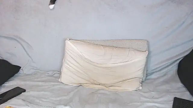 qustci-couple online show from October 18, 2025, 8:55 pm