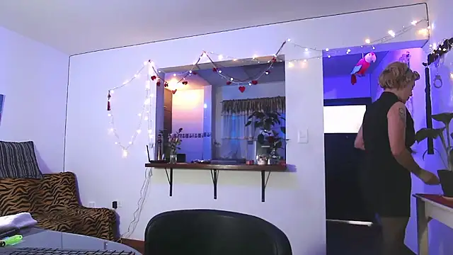 Snapshot of Maria_fernandaxxx_ chatting on March 17, 2025, 4:01 pm Maria fernandaxxx online show from March 17, 2025, 4:01 pm