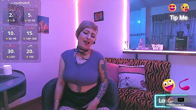 Snapshot of Maria_fernandaxxx_ chatting on November 2, 2025, 10:48 pm Maria fernandaxxx online show from November 2, 2025, 10:48 pm