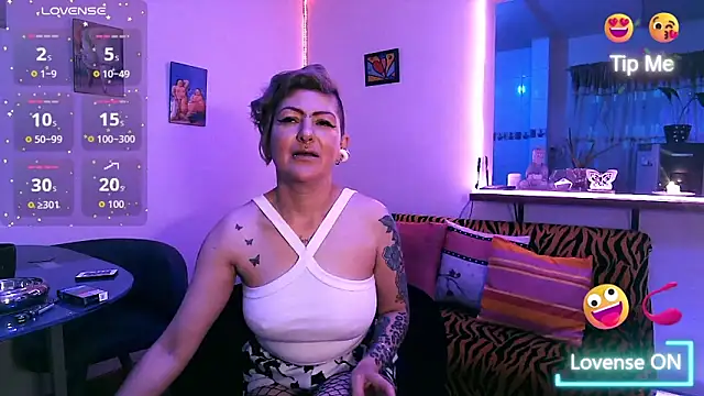 Snapshot of Maria_fernandaxxx_ chatting on October 12, 2025, 7:04 pm Maria fernandaxxx online show from October 12, 2025, 7:04 pm