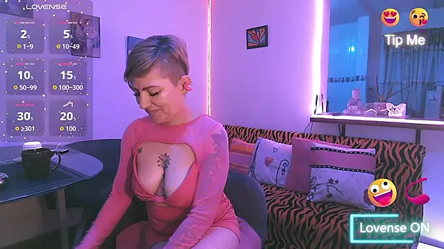 Snapshot of Maria_fernandaxxx_ chatting on October 20, 2025, 9:37 pm Maria fernandaxxx online show from October 20, 2025, 9:37 pm