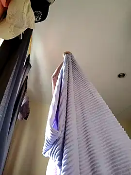  maiahairy  online show from December 22, 2025, 12:27 pm