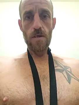 Snapshot of 5g4ever chatting on October 19, 2025, 6:16 am 5g4ever online show from October 19, 2025, 6:16 am