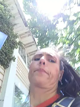 snowrillaxxx online show from May 30, 2026, 5:40 pm