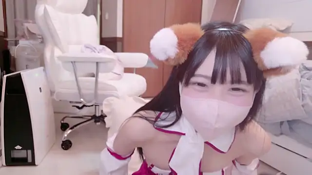 YUNOCHI nyanko online show from January 2, 2025, 10:37 am