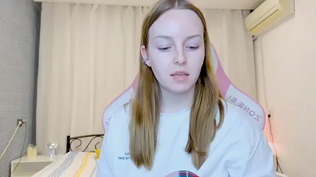 Wild  flowers online show from October 18, 2025, 4:20 pm