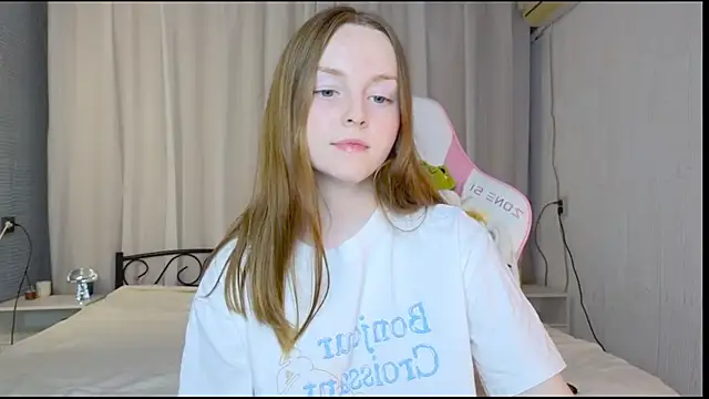 Wild  flowers online show from September 17, 2025, 4:31 pm