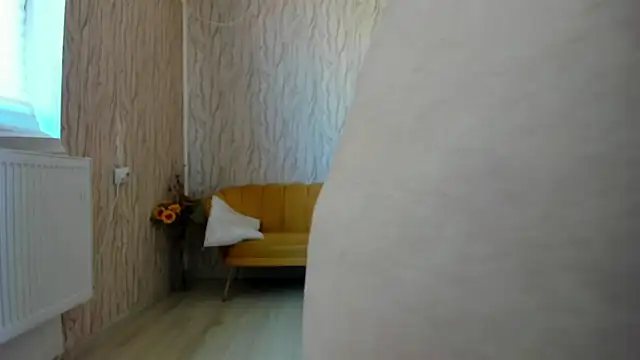 Snapshot of AishaRouhi chatting on March 3, 2025, 1:56 pm AishaRouhi online show from March 3, 2025, 1:56 pm