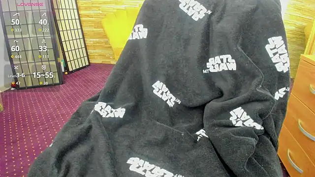 AishaRouhi online show from November 3, 2025, 5:01 am