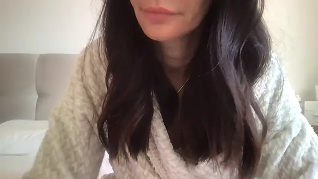 paolajonez online show from April 12, 2026, 12:52 pm