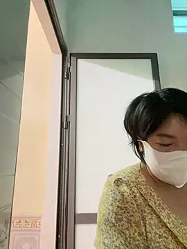 Hachi Sweetbabie  online show from April 4, 2026, 9:27 am