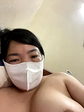 Snapshot of Hachi_Sweetbabie_ chatting on October 14, 2025, 3:18 am Hachi Sweetbabie online show from October 14, 2025, 3:18 am