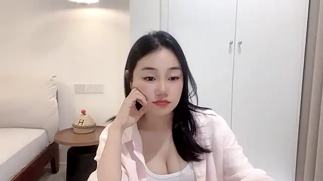 cloud8822 online show from June 5, 2026, 6:52 am