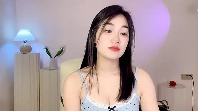 cloud8822 online show from March 7, 2025, 2:34 pm