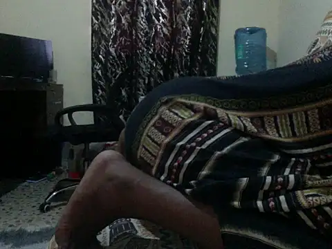 Snapshot of Sexxy_bre chatting on August 6, 2026, 7:47 am Sexxy bre online show from August 6, 2026, 7:47 am