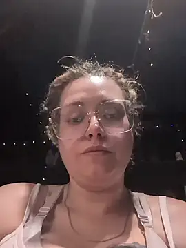 Lalalynn online show from July 11, 2026, 12:44 am