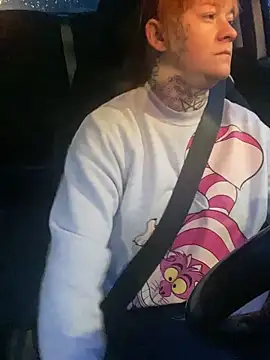 poussichienne online show from March 16, 2026, 5:26 am