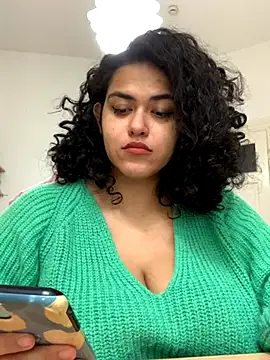 Snapshot of Curvydesifromgermany chatting on September 29, 2025, 12:22 pm Curvydesifromgermany online show from September 29, 2025, 12:22 pm