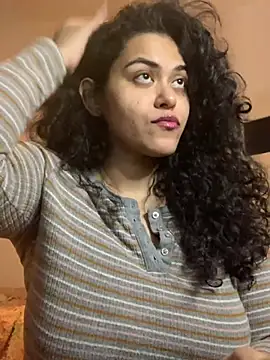 Snapshot of Curvydesifromgermany chatting on January 6, 2025, 4:44 pm Curvydesifromgermany online show from January 6, 2025, 4:44 pm