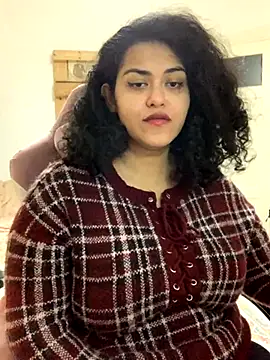 Snapshot of Curvydesifromgermany chatting on November 3, 2025, 5:56 am Curvydesifromgermany online show from November 3, 2025, 5:56 am