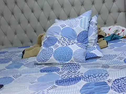 Snapshot of Curvy_matilda chatting on February 6, 2026, 5:03 am Curvy matilda online show from February 6, 2026, 5:03 am