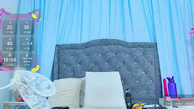 AuraRoss online show from September 10, 2025, 7:02 pm