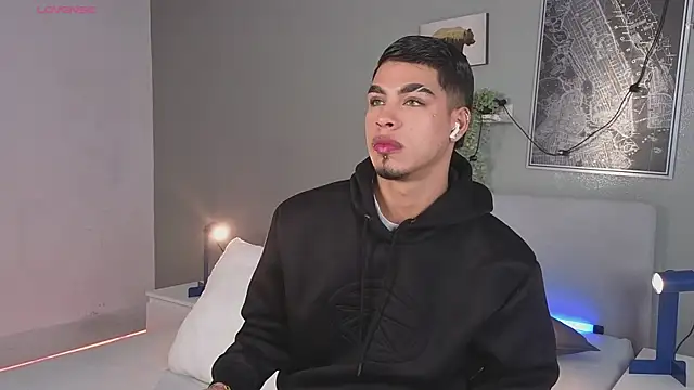 Snapshot of Ken-boy_ chatting on September 26, 2025, 11:50 am Ken-boy online show from September 26, 2025, 11:50 am